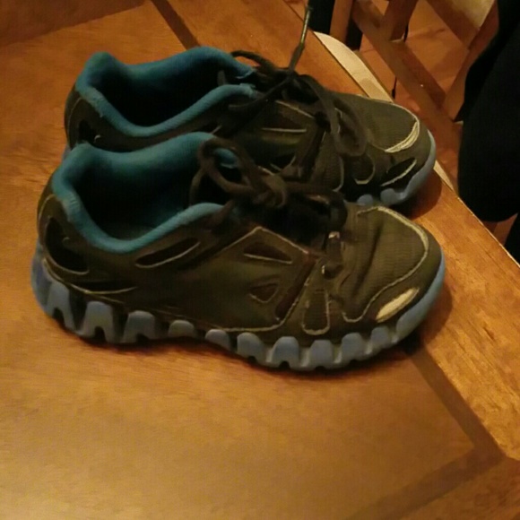 Size 11y, reebok's, used.