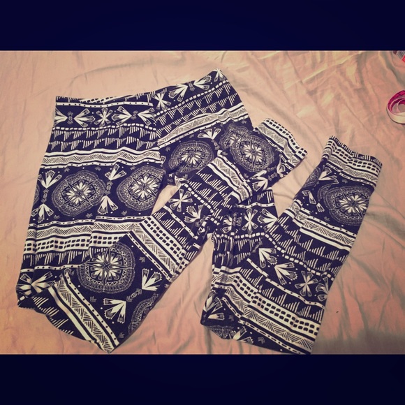 Charlotte Russe leggings