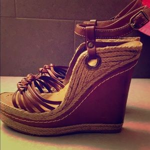 Cute MIA summer wedge, size 6