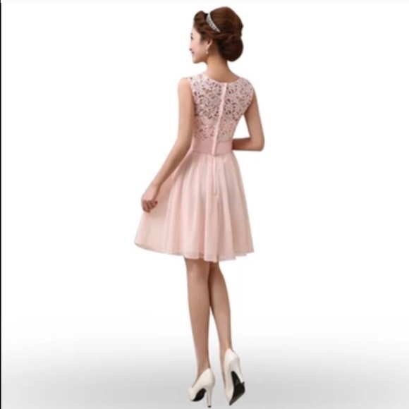 Pretty Princess Dress - Picture 2 of 4