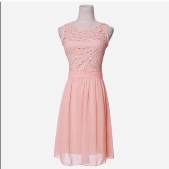 Pretty Princess Dress - Picture 3 of 4