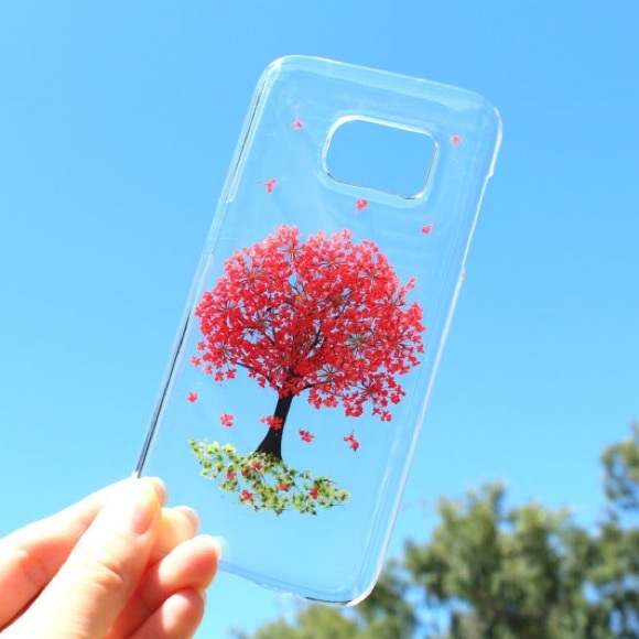 Pressed Dried Flowers phone case - Red Tree Theme - Picture 1 of 4