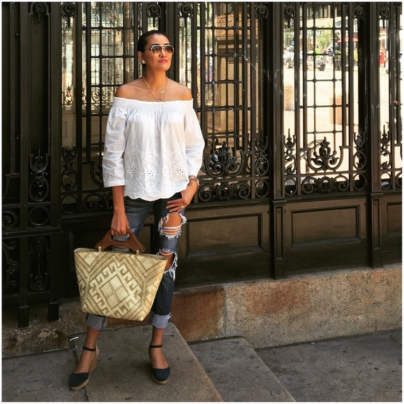 Supports charities in the ๐ต๐ญ! - Picture 14 of 16