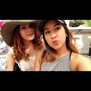 Meet your Posher, April