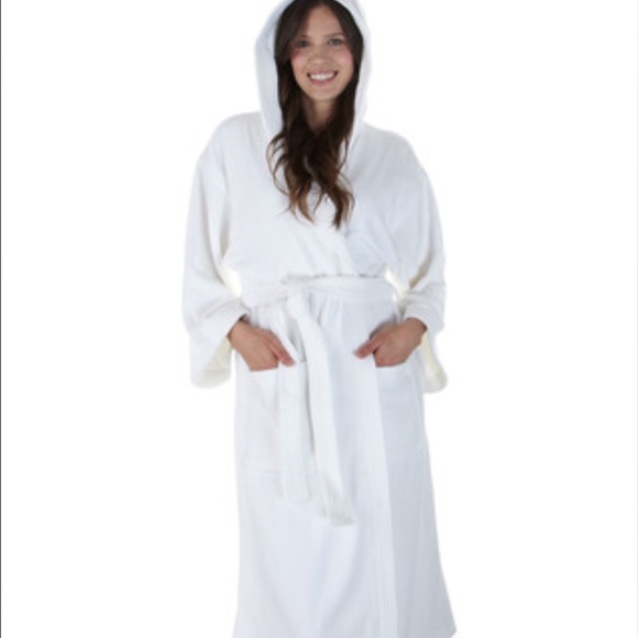 Women's hooded bathrobe