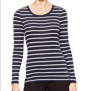 GAP long sleeve