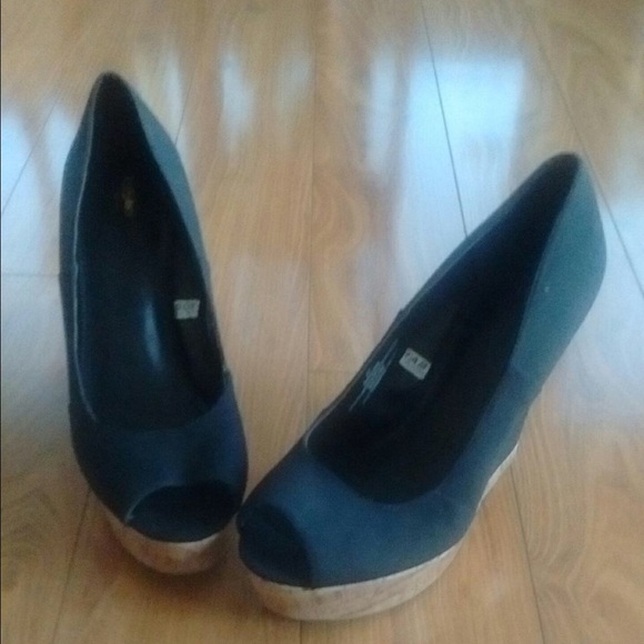 Womens high wedged sandals