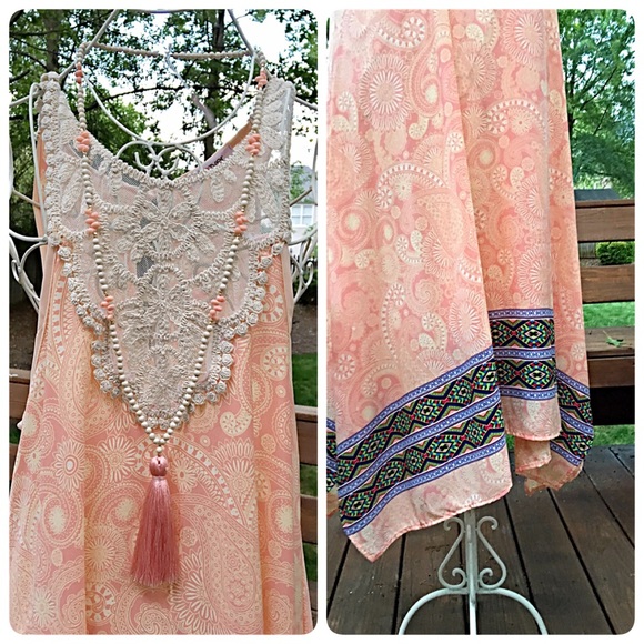 Amazing! crochet detail trapeze dress! 👠last one! - Picture 2 of 3