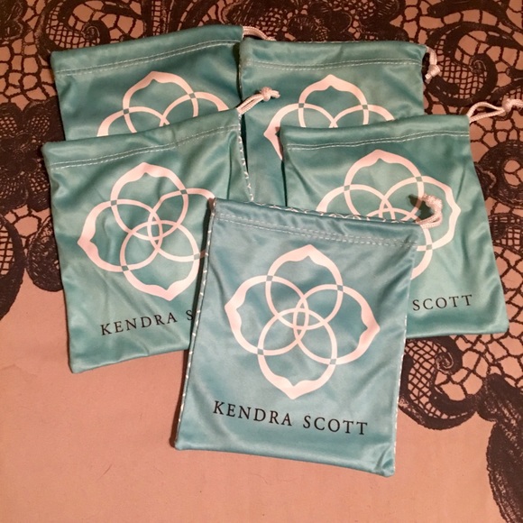 Kendra Scott dust bags!