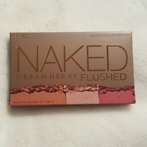 Urban Decay Naked Flushed
