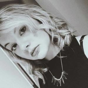 Meet your Posher, Lola