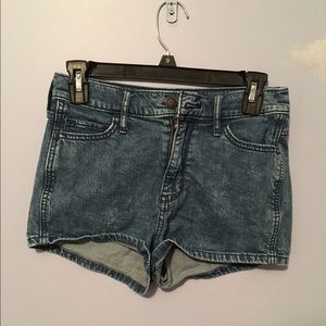 Size 5 Hollister High Waisted Jean Shorts