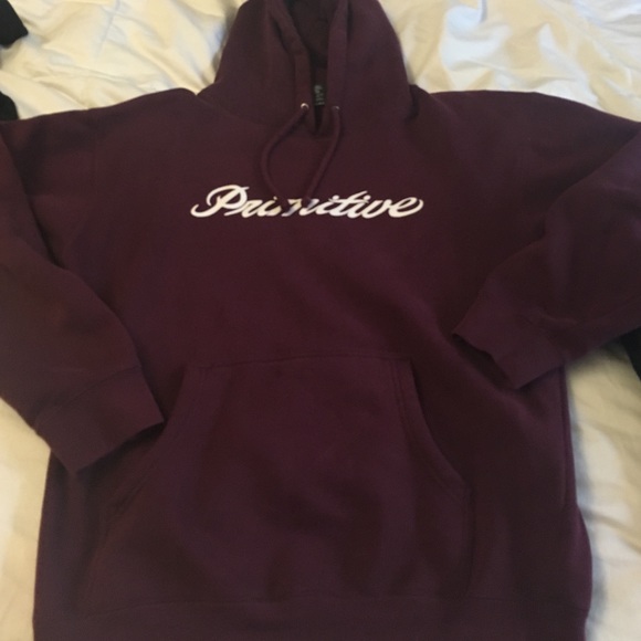 Primitive script hoodie in burgundy
