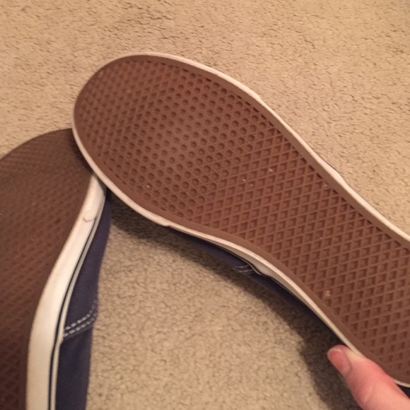 Vans - Picture 3 of 3