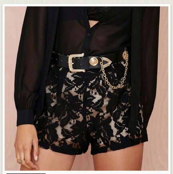 Lush Lace Short