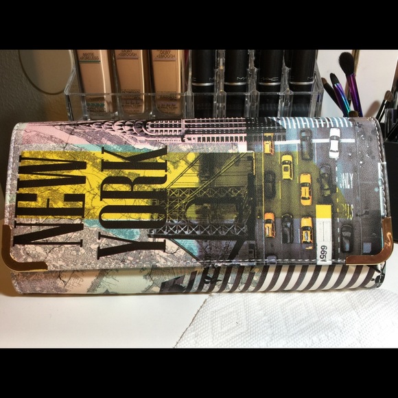 ALDO NWT clutch/purse