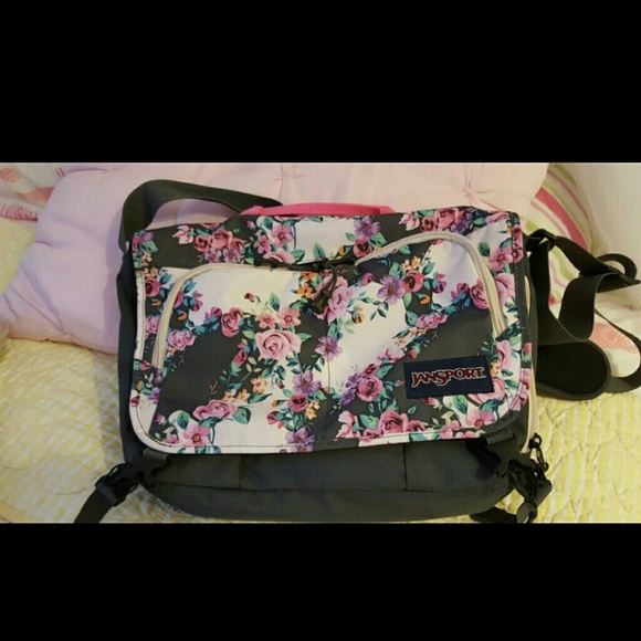 Laptop carrier, bookbag,
