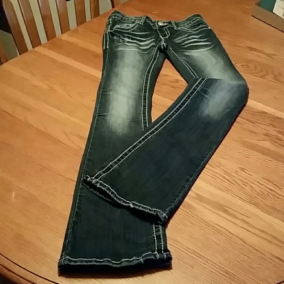 Amethyst Boot Cut Size 0