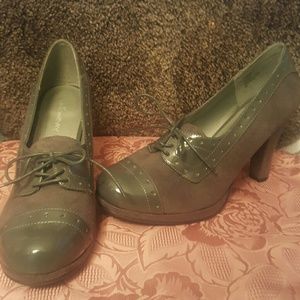 Grey Closed Toe Heel