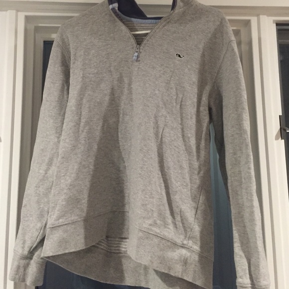 Vineyard Vines grey sweatshirt