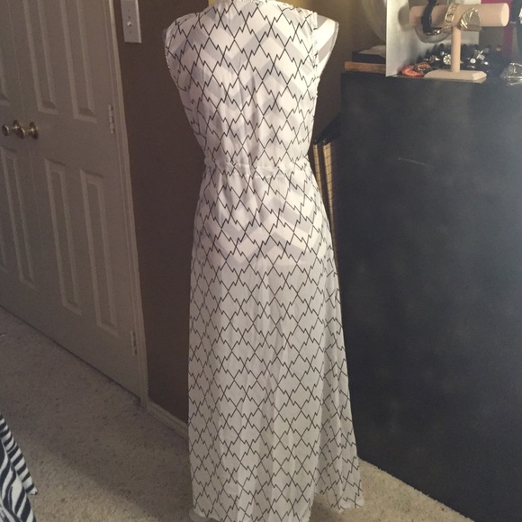 NWOT SWIM COVER UP - Picture 4 of 4