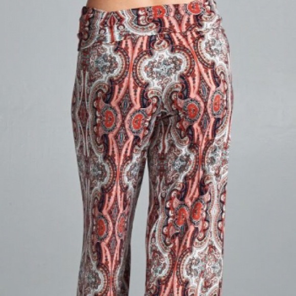 Stunning! Venicia print wide leg pants! ONE LEFT - Picture 4 of 4