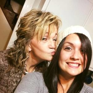 Meet your Posher, Gena