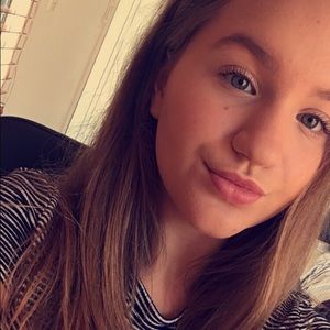 Meet your Posher, Ana