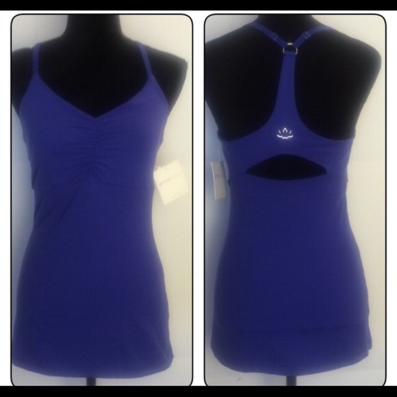 Beyond Yoga tank