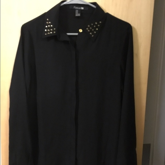 Black long sleeve button up w. gold studded collar