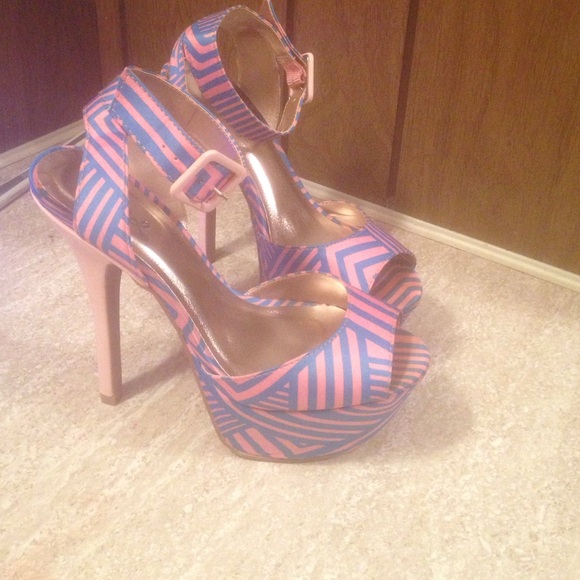 Peep toe heels