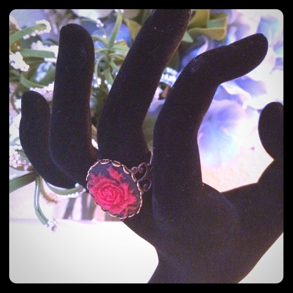 Red rose cameo adjustable filagree ring