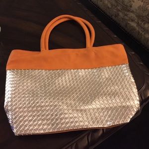 Large tote