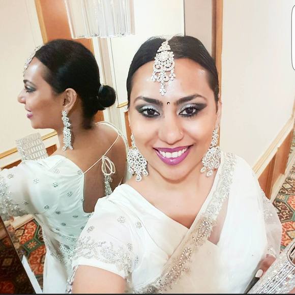 Meet your Posher, Kaniz - Picture 1 of 1