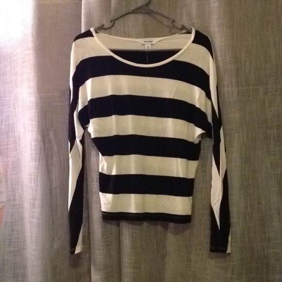Black/White Old Navy Top