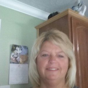 Meet your Posher, April