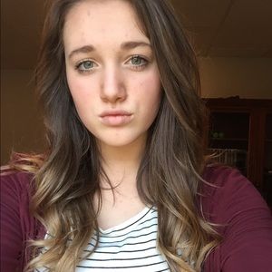 Meet your Posher, Kayla