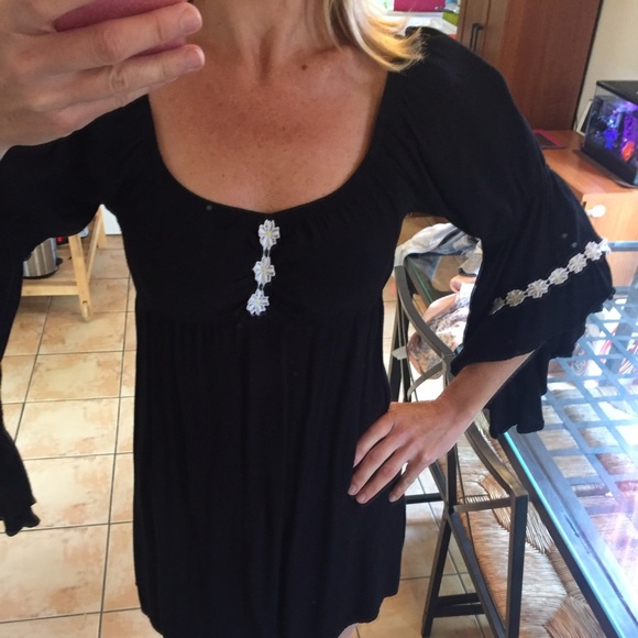 Lucy Love BLOUSE or MINI - Picture 2 of 4