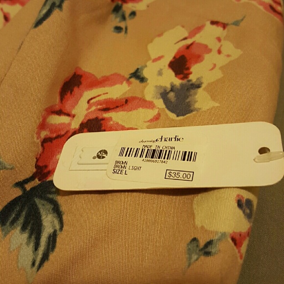 Rustic dress - Picture 2 of 3