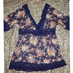 Floral lace top