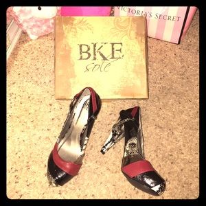 👠BKE sole stilettos Size 8