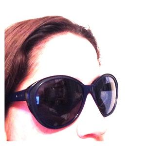 Versace cat eye navy sunglasses 😎