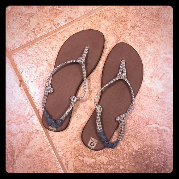 Sanuk sandals