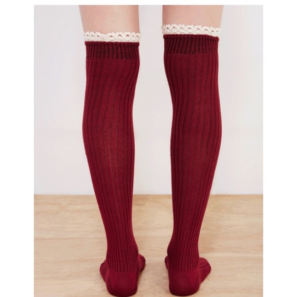 NWT cable knit knee high socks with ruffle trim - Picture 4 of 4