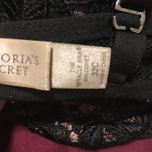 Victoria Secret lace "the miracle bra balconet" - Picture 4 of 4