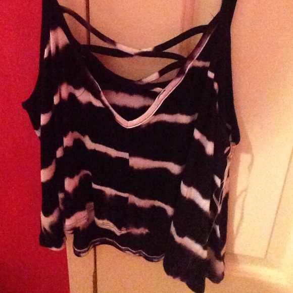 Crop Top - Picture 3 of 3