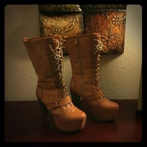 Laced up platform tan boots