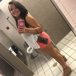 Meet your Posher, Lizzie