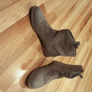 Gray boots
