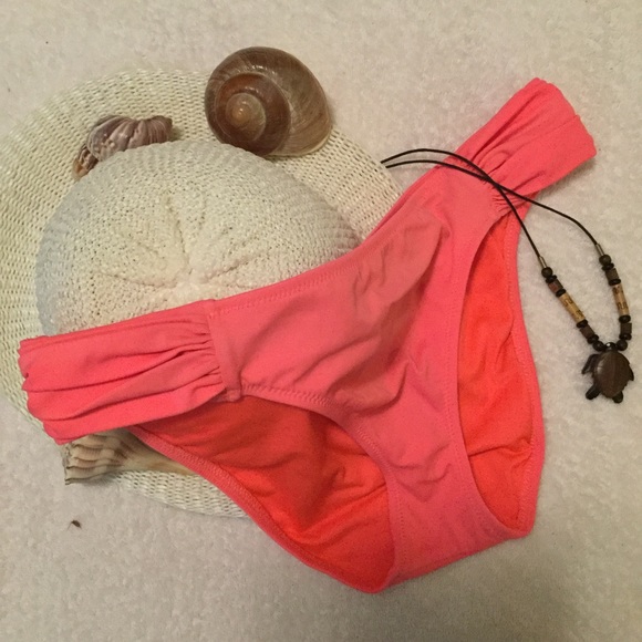 Victoria Secret CORAL BOTTOMS 🌺🌺